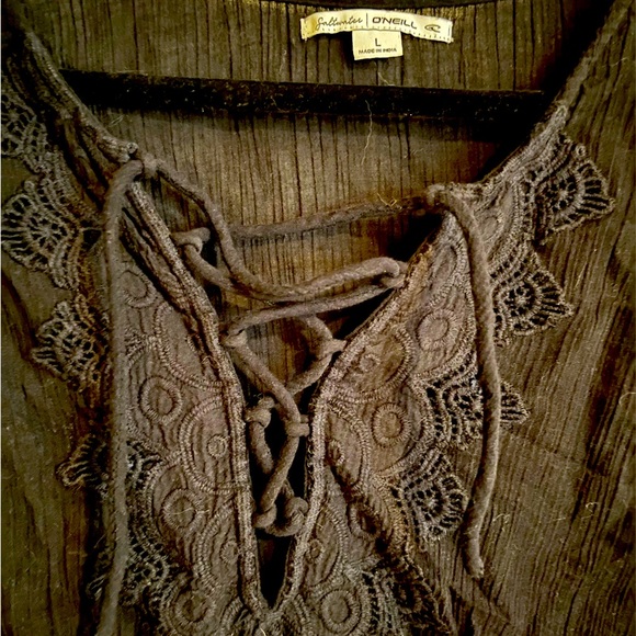 O’Neill cover up. - Picture 2 of 3